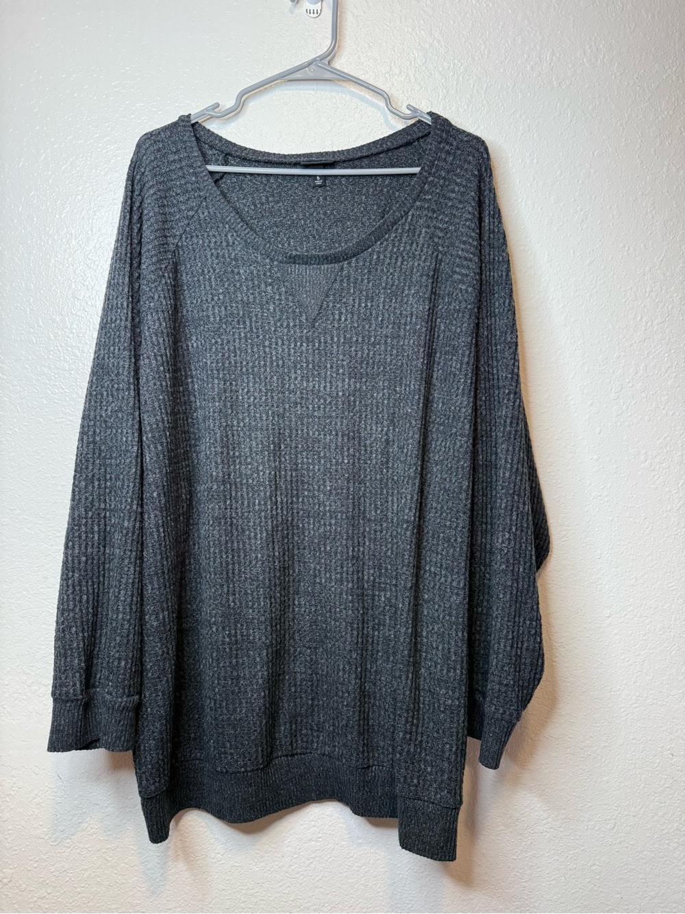 Torrid Women's Gray Waffle Knit Long Sleeve Top Size 5 Cozy Layering Emo Fall
